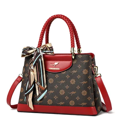 Light Luxury Messenger Handbag