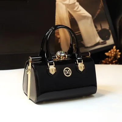 Simple & Chic Genuine Leather Handbag