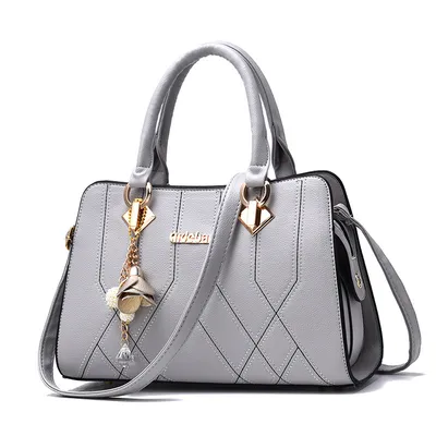 Luxury shoulder bag 