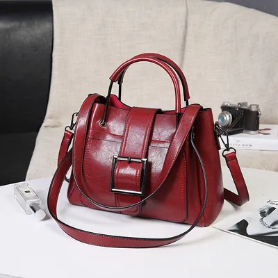 Fashionable large ladies handbag 
