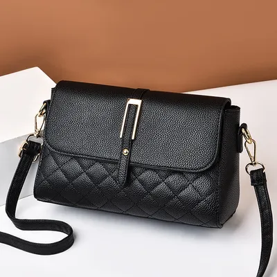 Modern shoulder bag 