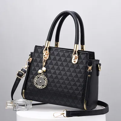 Luxury handbag for women 