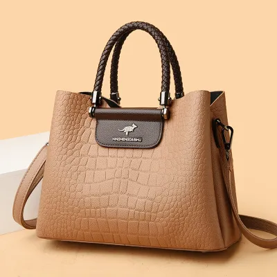  Large capacity hand bag HB46157