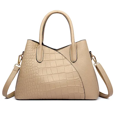 Luxurious Soft leather handbag HB46161