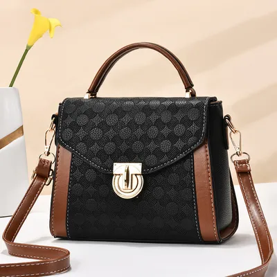 Casual shoulder bag 