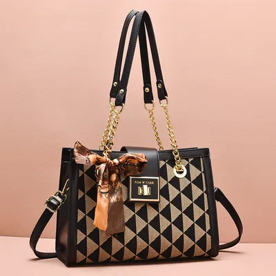 Large capacity handbags 