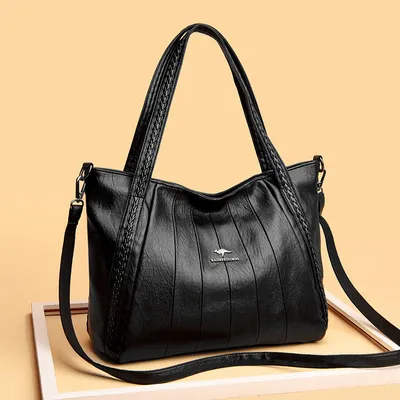 Large capacity tote bags 