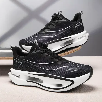 LIGHTWEIGHT TRENDY SPORTS RUNNING SHOE