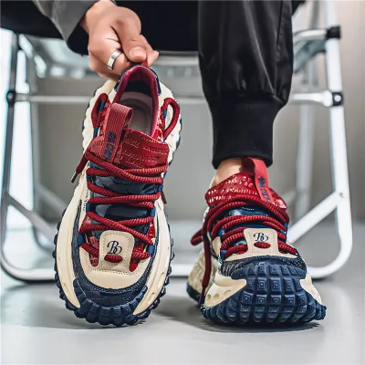 LIGHTWEIGHT SPORTS SKATEBOARD SHOES