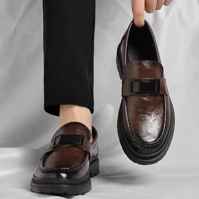 KOREAN VERSION OF MEN'S BUSINESS CASUAL LEATHER SHOES