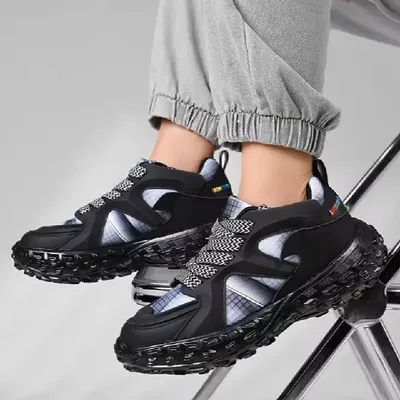 BRAND NEW PLATFORM SNEAKERS