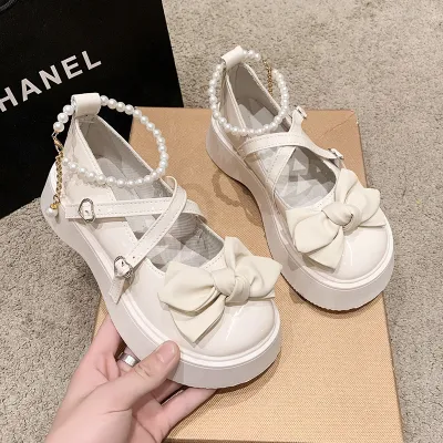  SMALL LEATHER SHOES WOMEN'S
