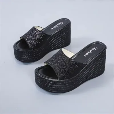 TRENDY SOFT FASHIONABLE HEEL