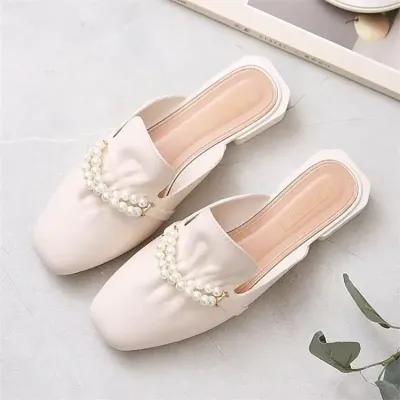 INDOOR AND OUTDOOR FLAT SLIPPERS