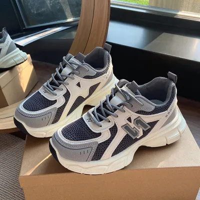 WOMEN CASUAL SPORTS SHOES