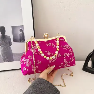 EMBROIDERED PEARL CHAIN BAG