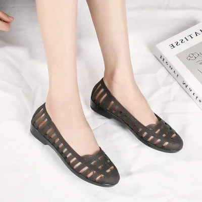 LIGHTWEIGHT CASUAL SUMMER SLIPPERS