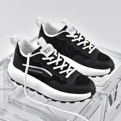 ATHLETIC SNEAKERS
