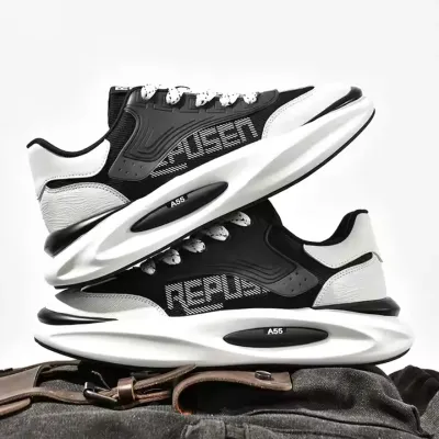 DUSTY TREK SNEAKERS