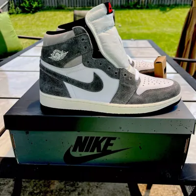 NIKE AIR JORDAN 1 RETRO HIGH OG