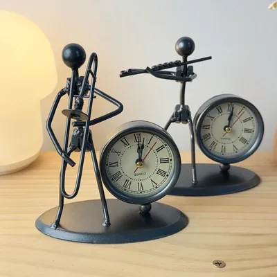 Vintage-Style Table Clock