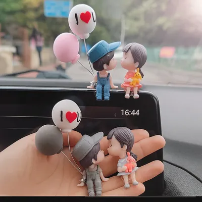 I Love You Couple Car Dashboard Figurine 💕🚗