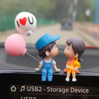I Love You Couple Car Dashboard Figurine 💕🚗