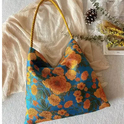 Flower Contrasting Embossed Cloth Bag