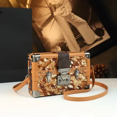 Stylish Gloss Finish Shoulder Bag