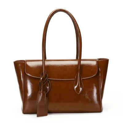 Luxe Tote Triumph