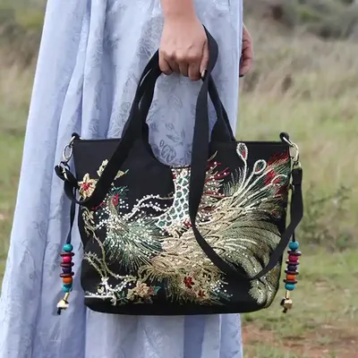 Ethnic Embroidery Shoulder Bag 