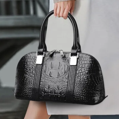 Simple Elegant Crossbody Handbag