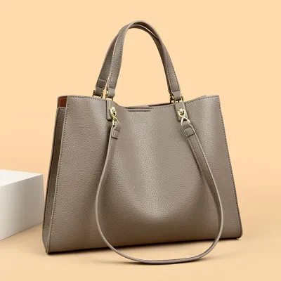 Everyday Premium Shoulder Bag