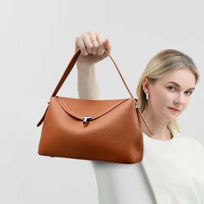 Elegant Urban Daily Tote