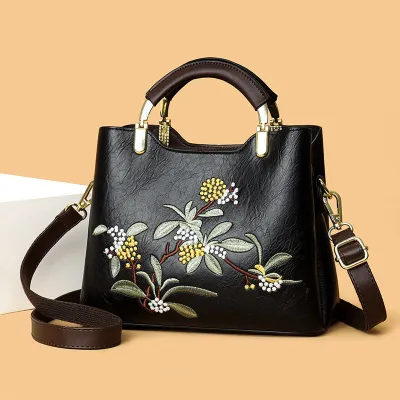 Royal Daily Comfort Tote