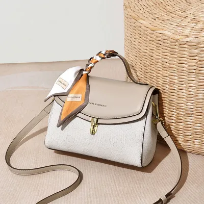 Classic Daily Luxe Tote