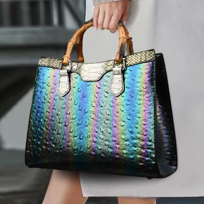 Royal Classic Leather Shoulder Bag