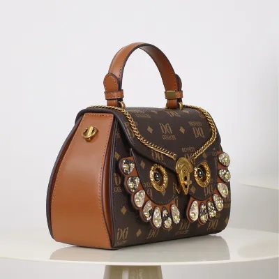 Timeless Lady Modern Shoulder Handbag