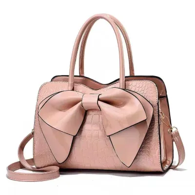 Urban Trend Signature Carry Purse