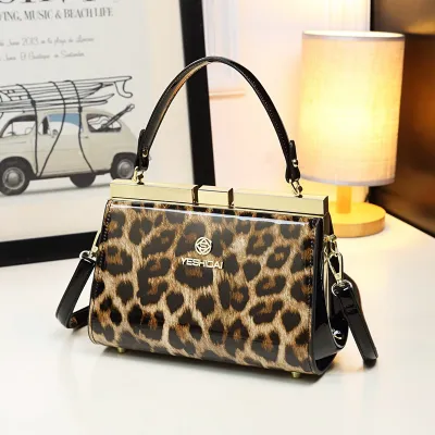 Leopard print