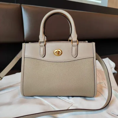 Chic Style Timeless Tote Purse