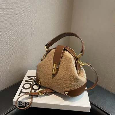 Minimal Chic Large Tote Bag
