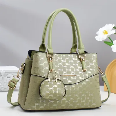 Chic Vibes Shoulder Handbag
