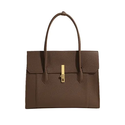 Timeless Design Shoulder Bag