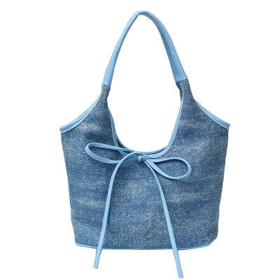 Elegant Touch Leather Handbag