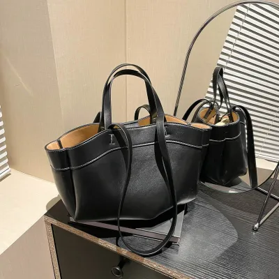 Everyday Glow Shoulder Bag