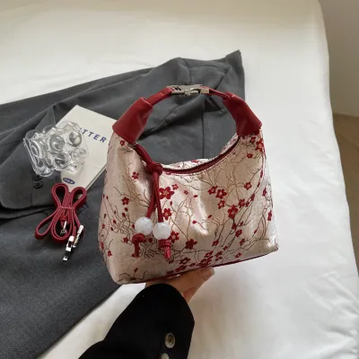 Essential Carry Crossbody Purse