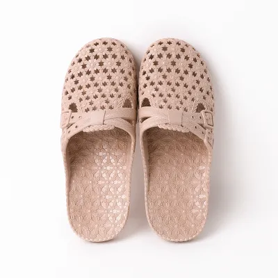 Elegant Comfort Strap Sandals