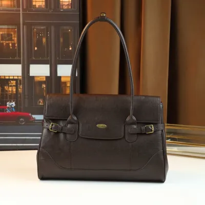 Classic Touch Casual Shoulder Bag