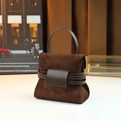 Classic Vibe Everyday Crossbody Bag